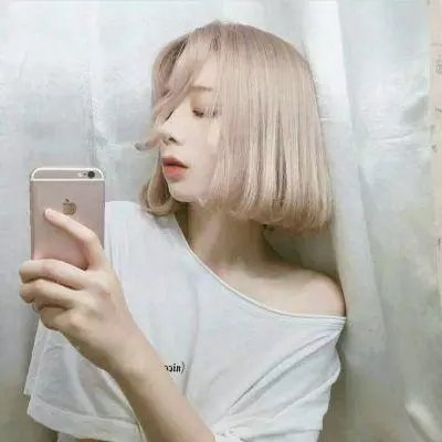 君是慕容卿似花